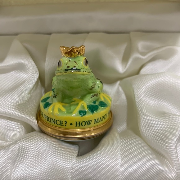 Trinket Box: Enamel Halycon Days Frog Prince - Picture 1 of 12